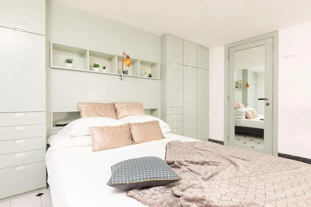 My Piazza Navona Dream Split Level Apartment - Top Collection Rome Italy